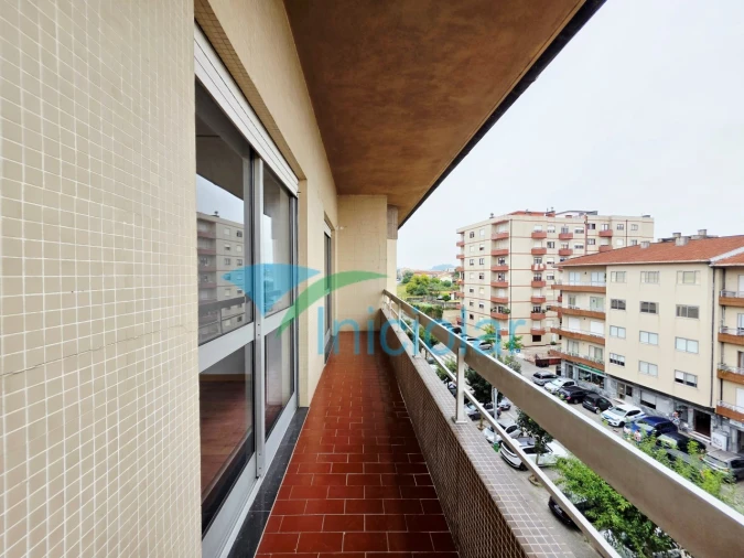 Apartamento T3 para Venda em Fânzeres e São Pedro da Cova Foto 18
