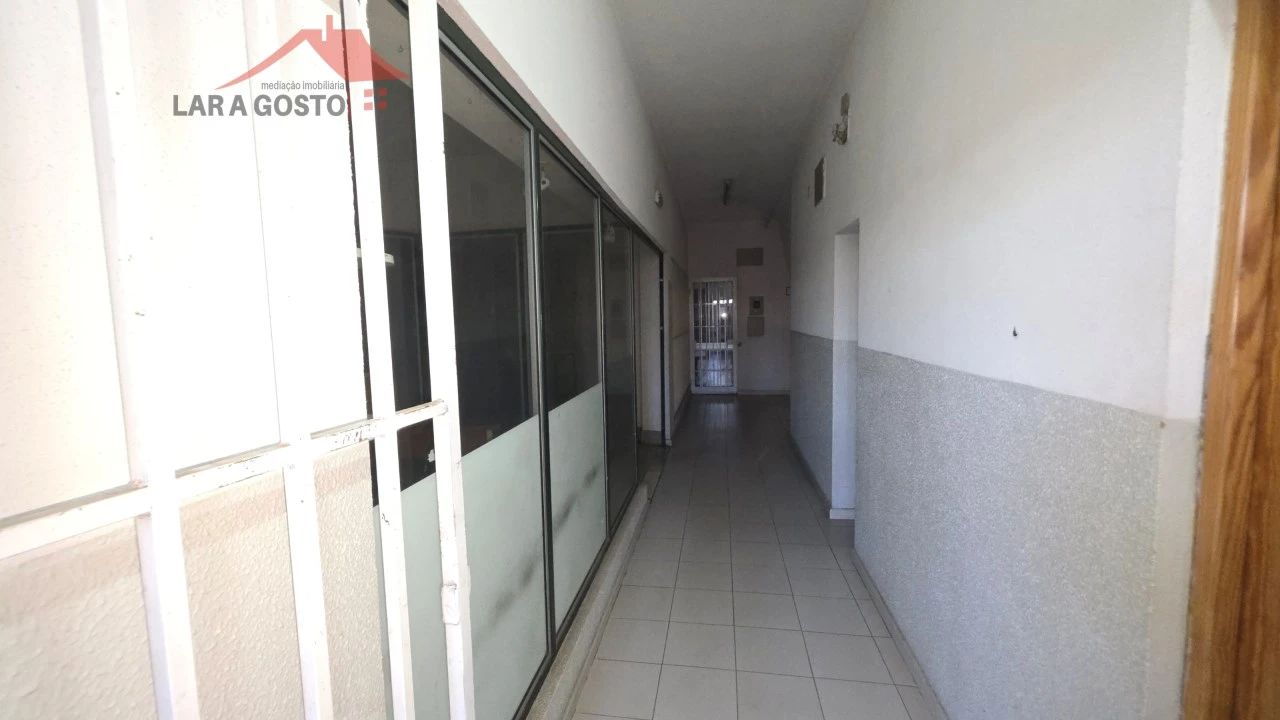Loja para Arrendamento em Macedo de Cavaleiros Foto 8