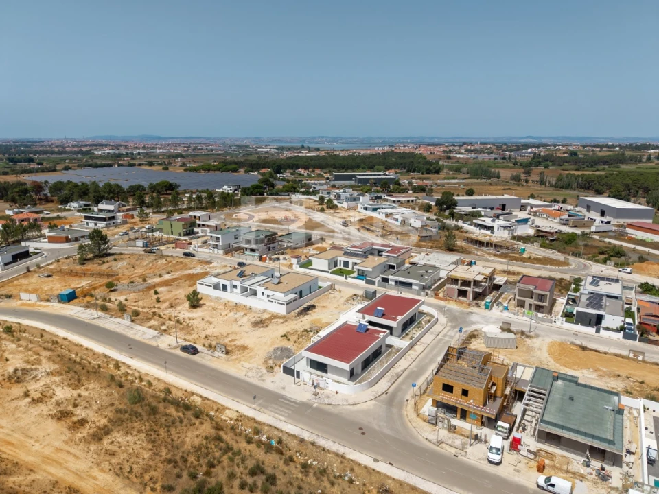 Moradia T4 para Venda em Quinta do Anjo Foto 9