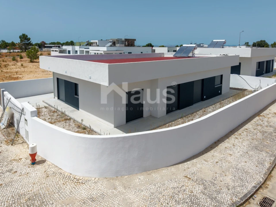 Moradia T4 para Venda em Quinta do Anjo Foto 11