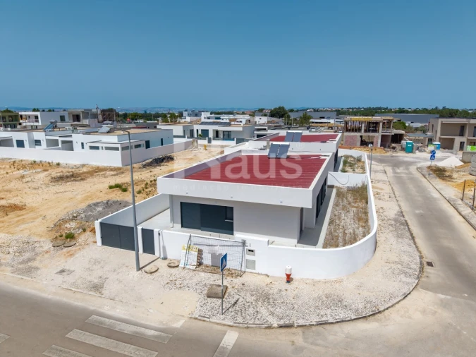 Moradia T4 para Venda em Quinta do Anjo Foto 2