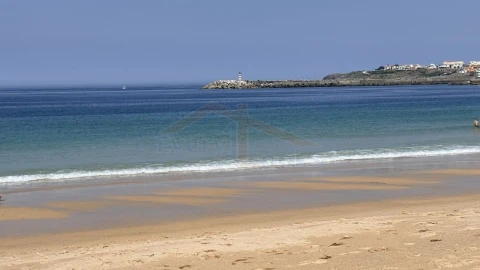 Moradia T4 para Venda em Atouguia da Baleia