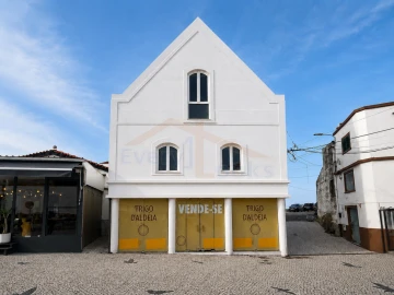 Loja para Venda em Peniche