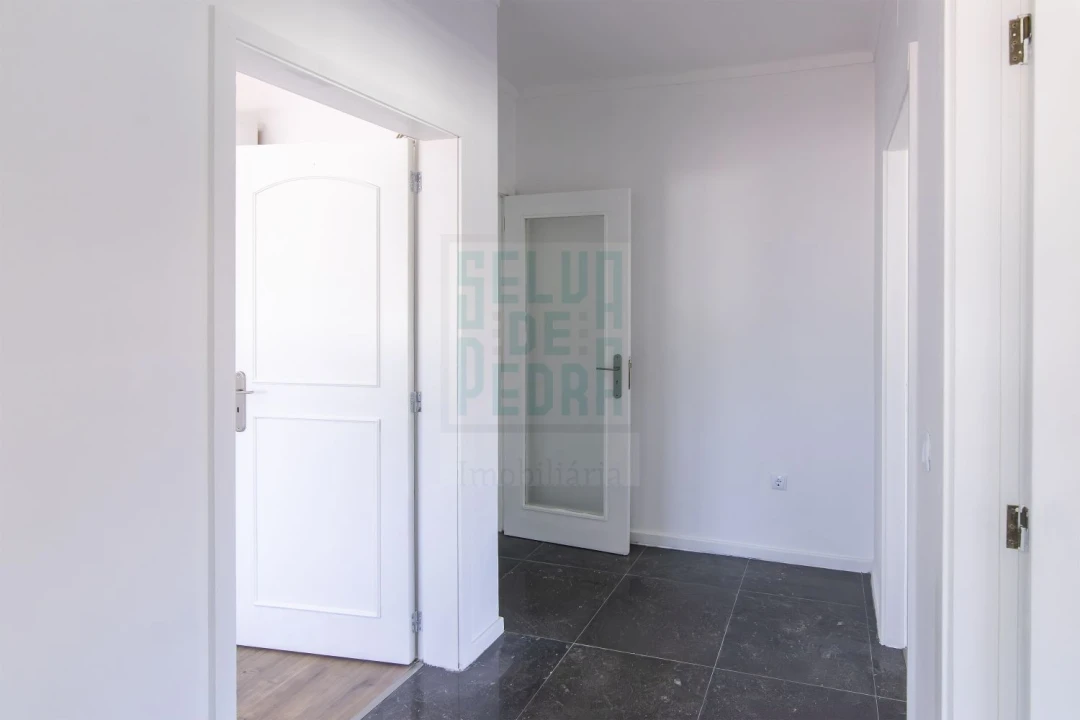 Apartamento T3 para Venda em Fânzeres e São Pedro da Cova Foto 19