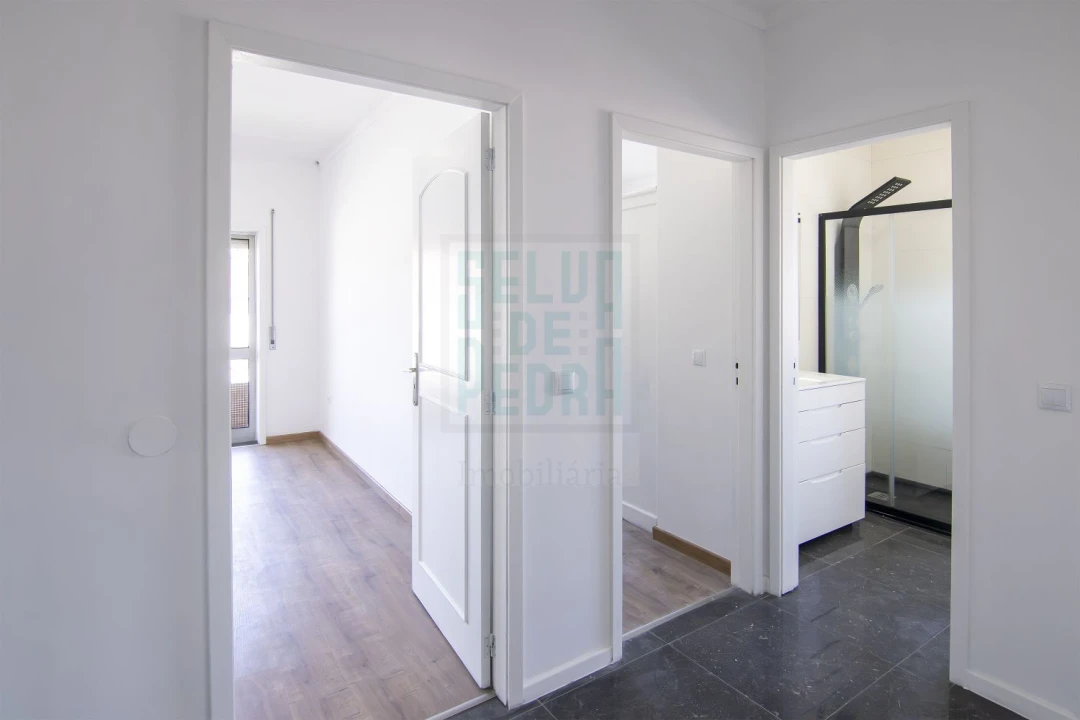 Apartamento T3 para Venda em Fânzeres e São Pedro da Cova Foto 20