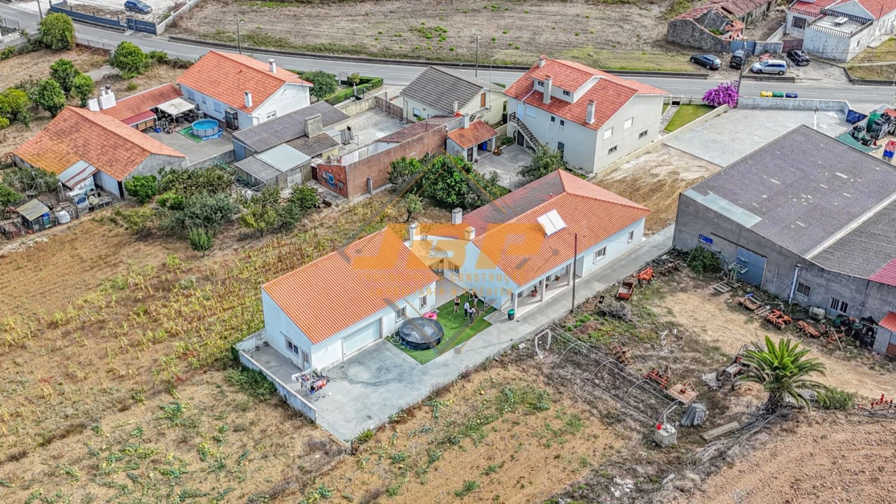 Moradia T3 para Venda em Barrio Foto 5