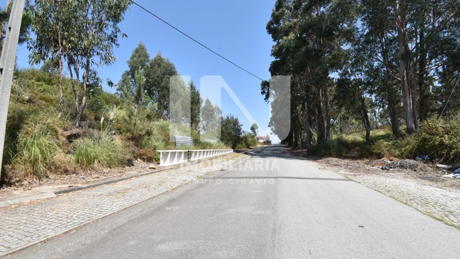 Terreno para Venda em Vilarinho das Cambas