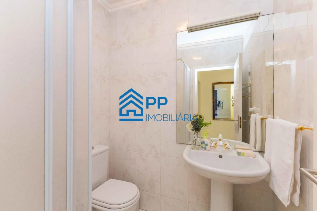 Apartamento T3 para Arrendamento em Chafe Foto 18
