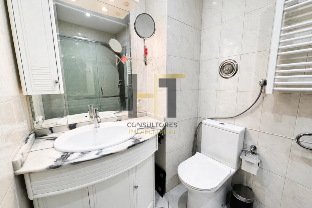 Apartamento T2 para Venda em Cidade da Maia Foto 19