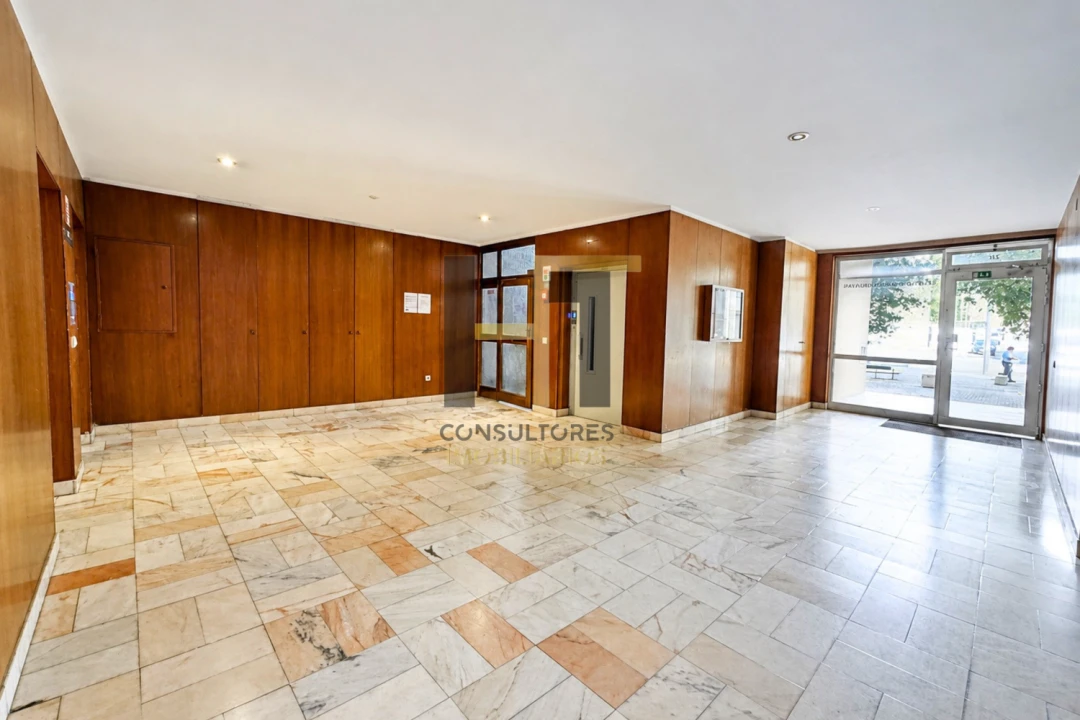 Apartamento T2 para Venda em Cidade da Maia Foto 22