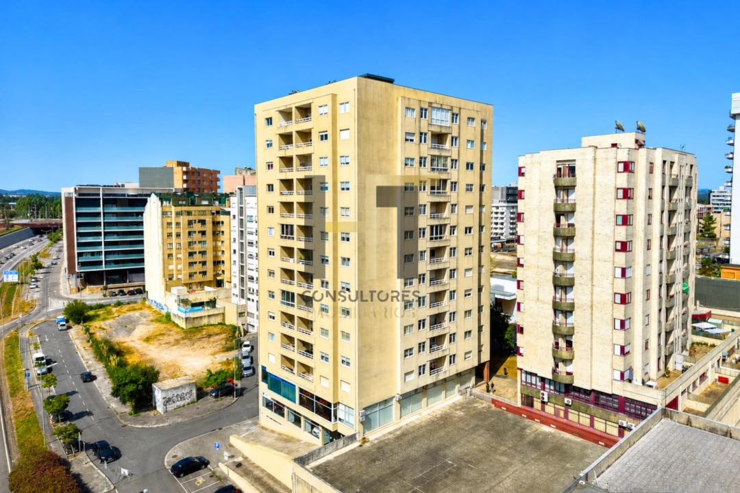Apartamento T2 para Venda em Cidade da Maia Foto 26