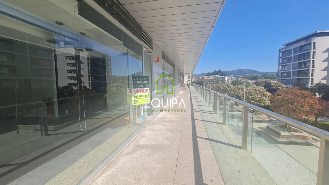 Loja para Arrendamento em Caldas de Vizela (São Miguel e São João) Foto 2