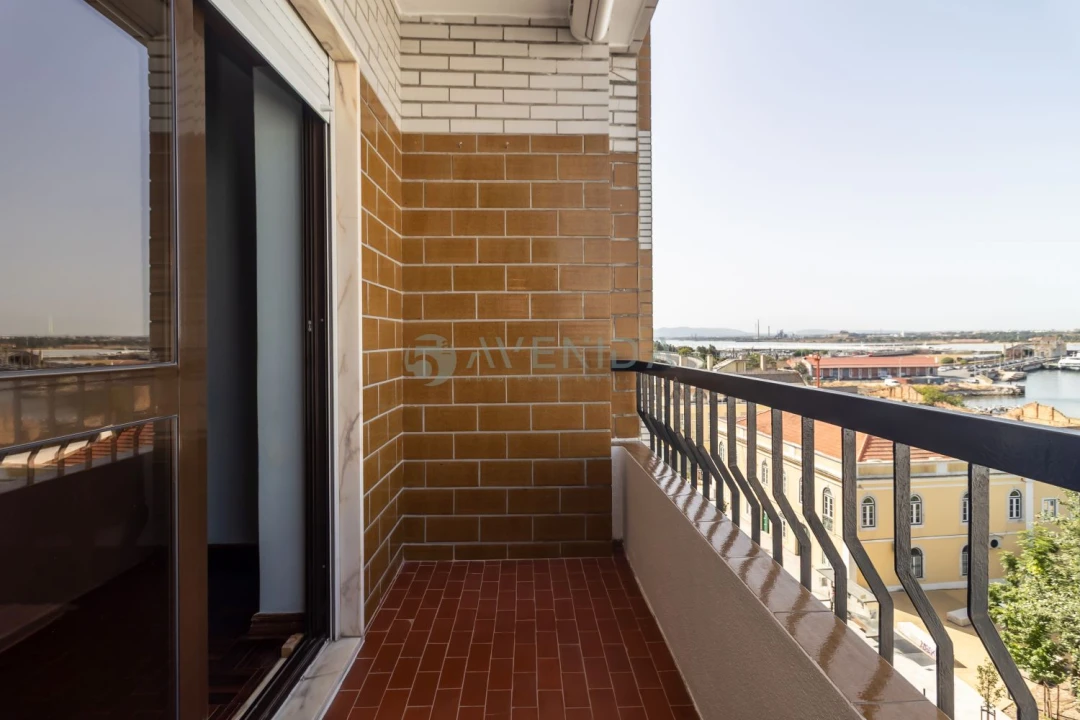 Apartamento T4 para Venda em Barreiro e Lavradio Foto 31