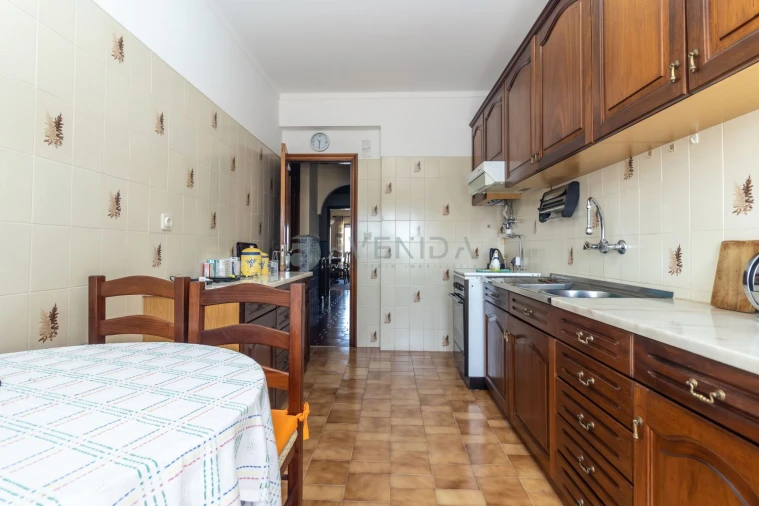 Apartamento T4 para Venda em Barreiro e Lavradio Foto 34