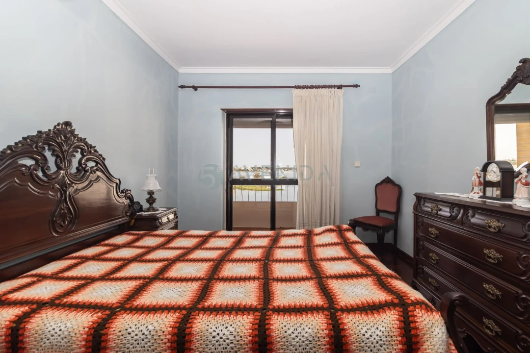 Apartamento T4 para Venda em Barreiro e Lavradio Foto 27