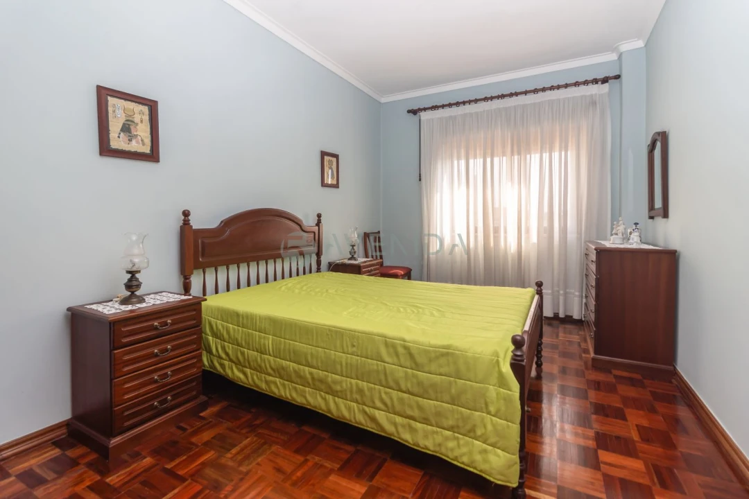 Apartamento T4 para Venda em Barreiro e Lavradio Foto 13