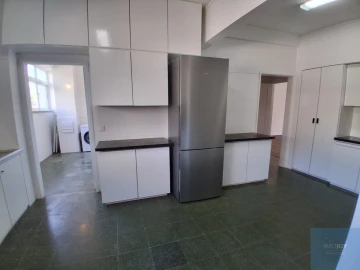 Apartamento T5 para Arrendamento em Cascais e Estoril