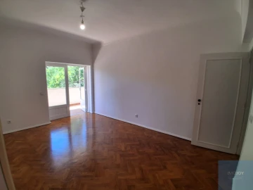 Apartamento T5 para Arrendamento em Cascais e Estoril