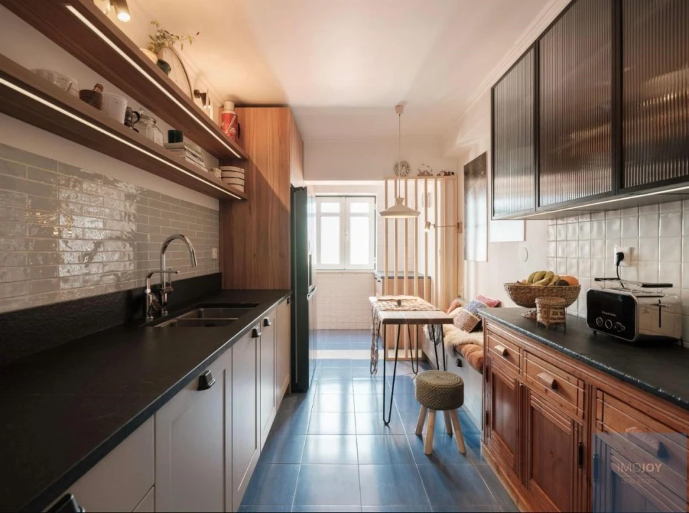Apartamento T4 para Arrendamento em Santa Maria Maior Foto 8