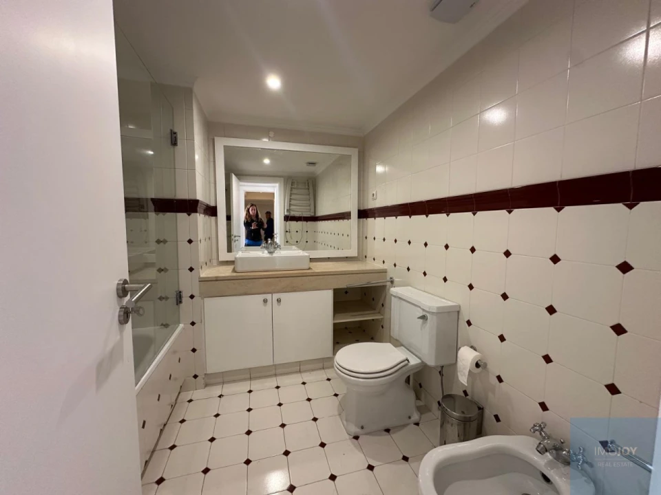 Apartamento T4 para Arrendamento em Santa Maria Maior Foto 26