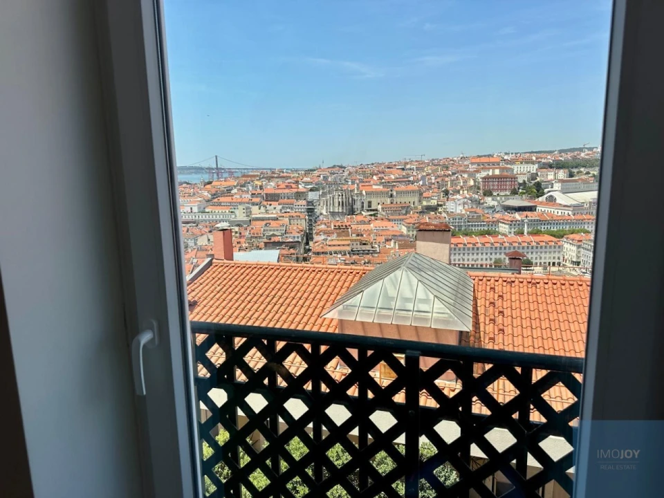 Apartamento T4 para Arrendamento em Santa Maria Maior Foto 22