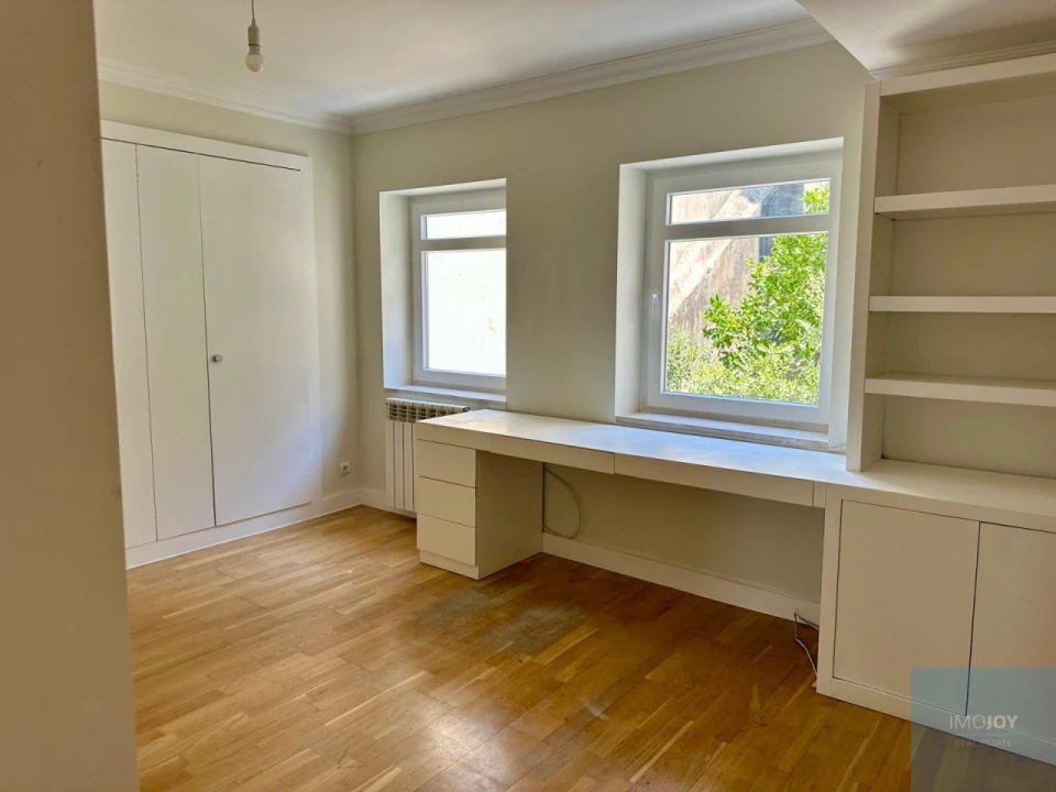 Apartamento T4 para Arrendamento em Santa Maria Maior Foto 30