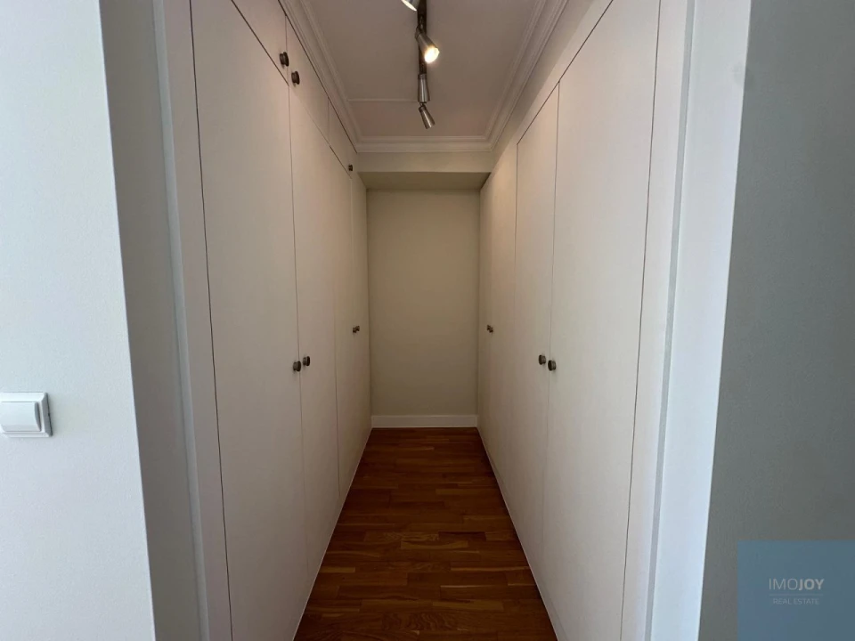 Apartamento T4 para Arrendamento em Santa Maria Maior Foto 36