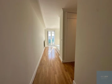 Apartamento T4 para Arrendamento em Santa Maria Maior