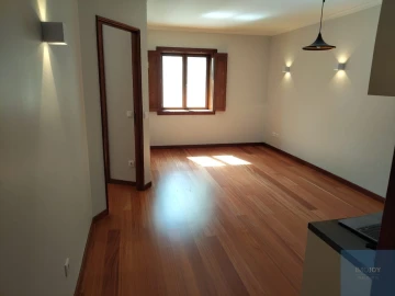 Apartamento T1 para Arrendamento em Cedofeita, Santo Ildefonso, Sé, Miragaia, São Nicolau e Vitória