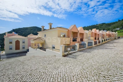 Moradia T4 para Venda em Sesimbra (Castelo)