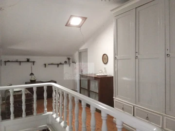 Moradia T7 para Venda em Nossa Senhora do Pópulo, Coto e São Gregório
