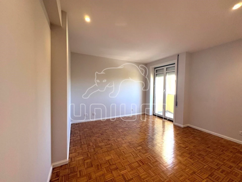 Apartamento T2 para Venda em Santa Maria Maior e Monserrate e Meadela Foto 9