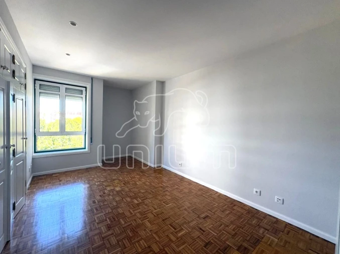 Apartamento T2 para Venda em Santa Maria Maior e Monserrate e Meadela Foto 8