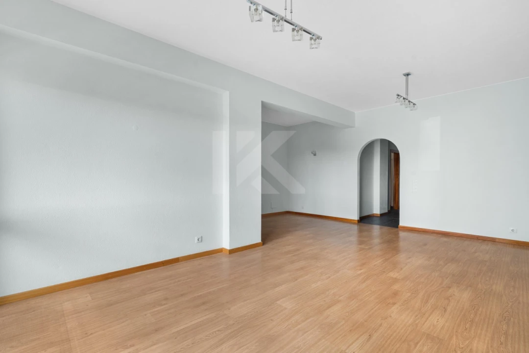 Apartamento T3 para Venda em Funchal (Se) Foto 2