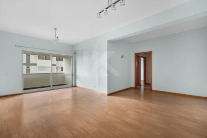 Apartamento T3 para Venda em Funchal (Se)