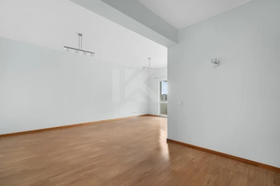 Apartamento T3 para Venda em Funchal (Se)