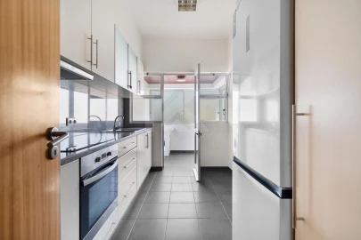 Apartamento T3 para Venda em Funchal (Se)