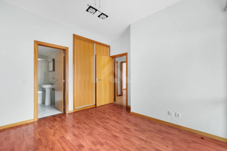 Apartamento T3 para Venda em Funchal (Se) Foto 11