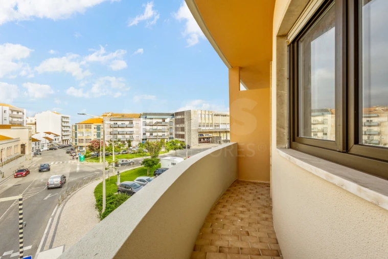 Apartamento T2 para Venda em Peniche Foto 4