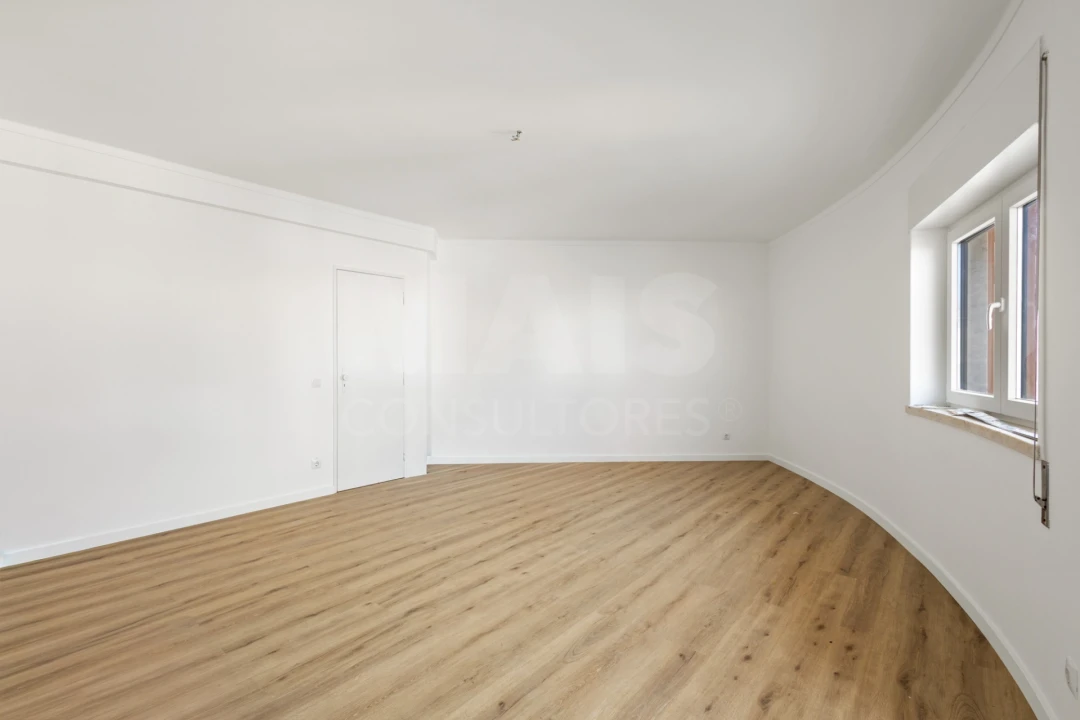 Apartamento T2 para Venda em Peniche Foto 3