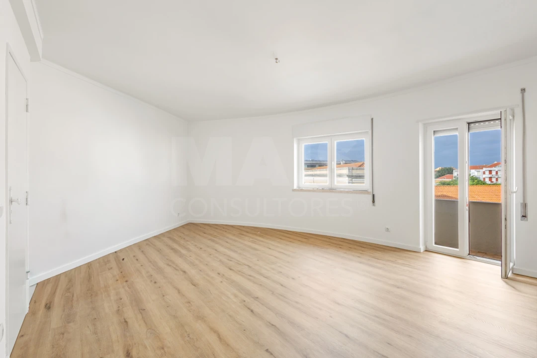 Apartamento T2 para Venda em Peniche Foto 1
