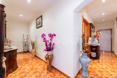 Moradia T3 para Venda em Lanhoso