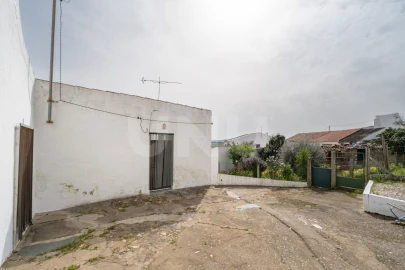 Moradia T1 para Venda em Monte do Trigo