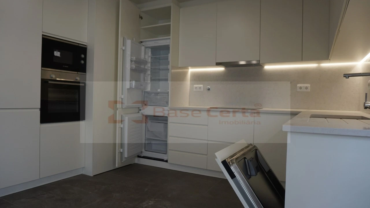 Apartamento T2 para Venda em Santa Clara Foto 1