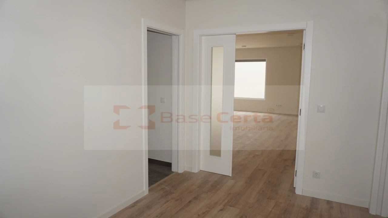 Apartamento T2 para Venda em Santa Clara Foto 11