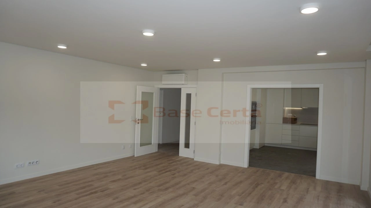 Apartamento T2 para Venda em Santa Clara Foto 14