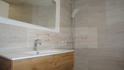 Apartamento T2 para Venda em Santa Clara