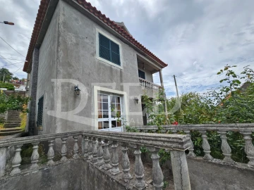 Moradia T2 para Venda em Ribeira Brava