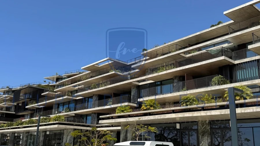 Loja para Arrendamento em São Martinho