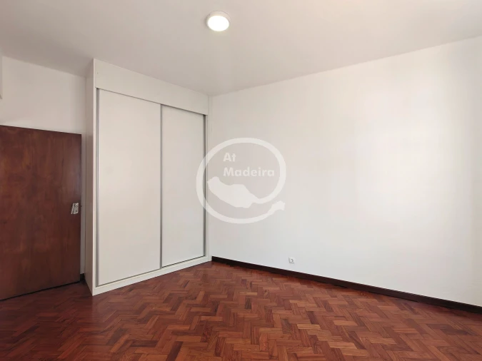 Apartamento T2 para Venda em Funchal (Se) Foto 12